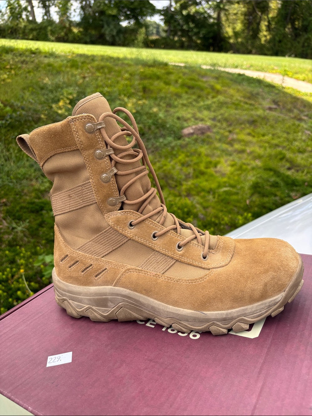Men's Tactical Boots in Tan